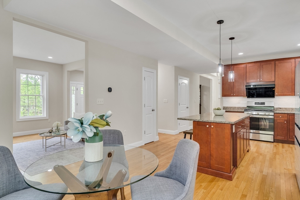 12 Cowdry Hill Road Westford, MA 01886 - Photo 11 of 42