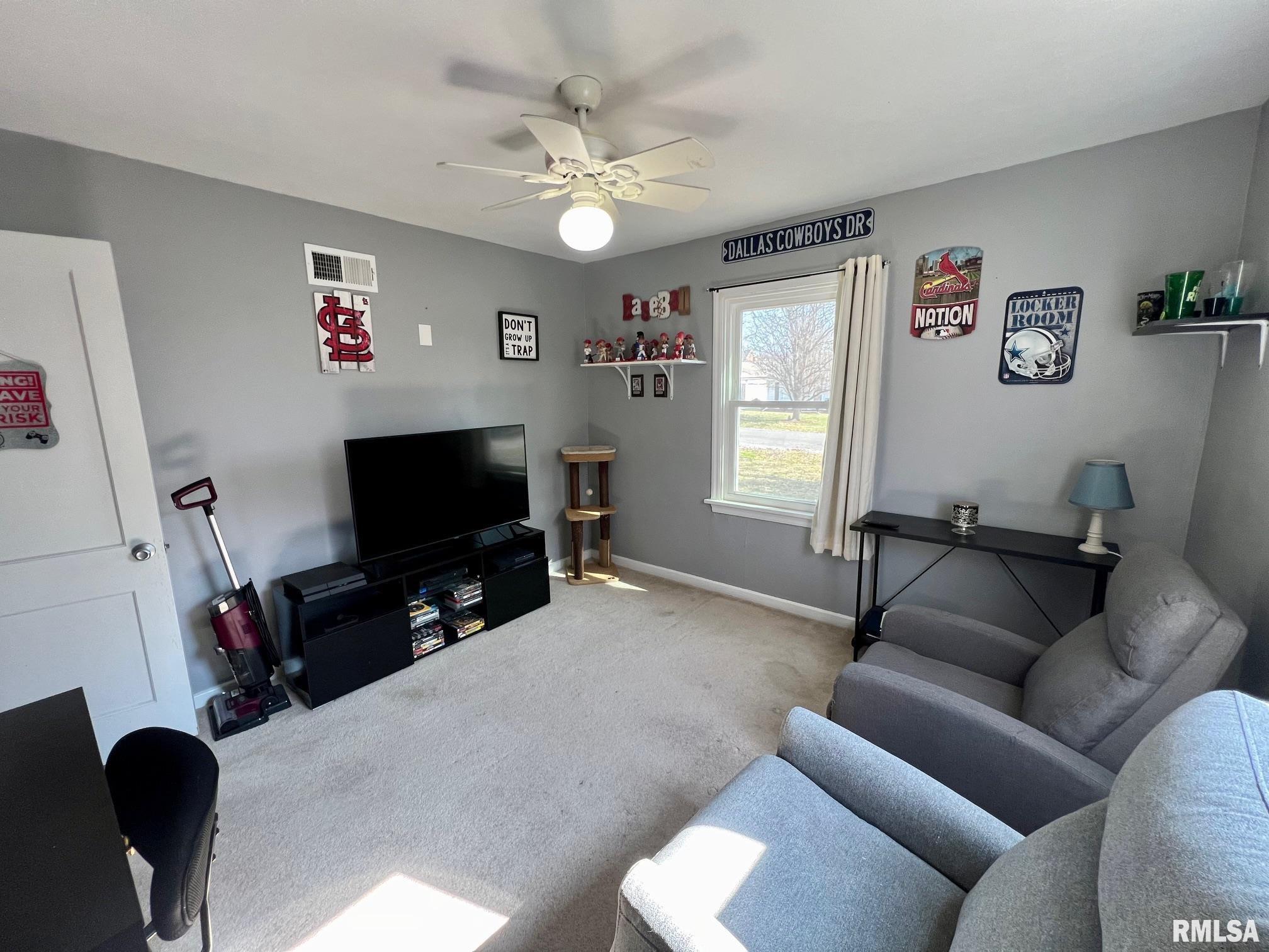 7 Turner Road Jacksonville, IL 62650 - Photo 17 of 26 Gallery Image 17