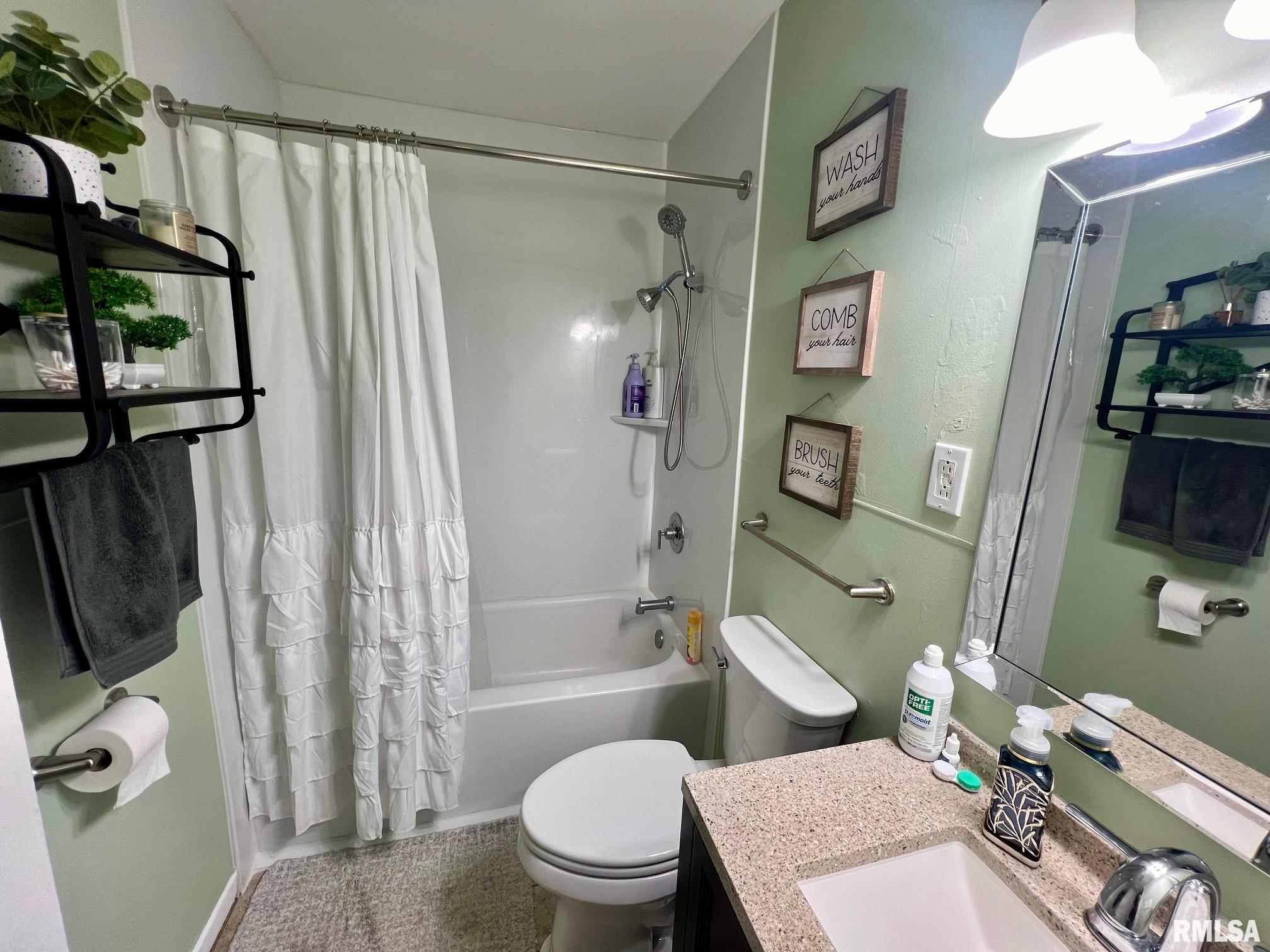 7 Turner Road Jacksonville, IL 62650 - Photo 10 of 26 Gallery Image 10