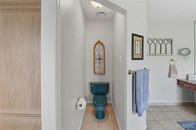 $409,900 | 709 Heatherstone Drive, High Ridge, MO 63049