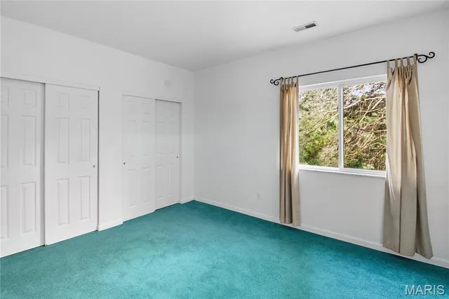 $409,900 | 709 Heatherstone Drive, High Ridge, MO 63049