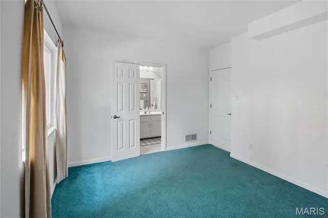 $409,900 | 709 Heatherstone Drive, High Ridge, MO 63049