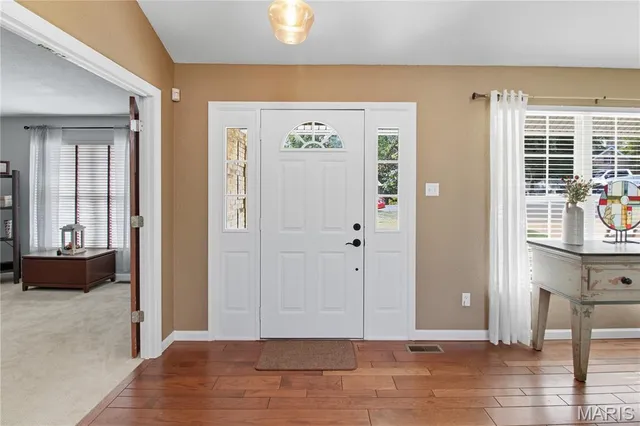 $409,900 | 709 Heatherstone Drive, High Ridge, MO 63049