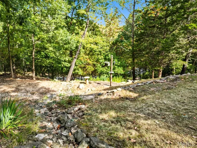 $409,900 | 709 Heatherstone Drive, High Ridge, MO 63049