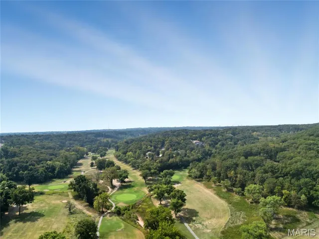 $409,900 | 709 Heatherstone Drive, High Ridge, MO 63049