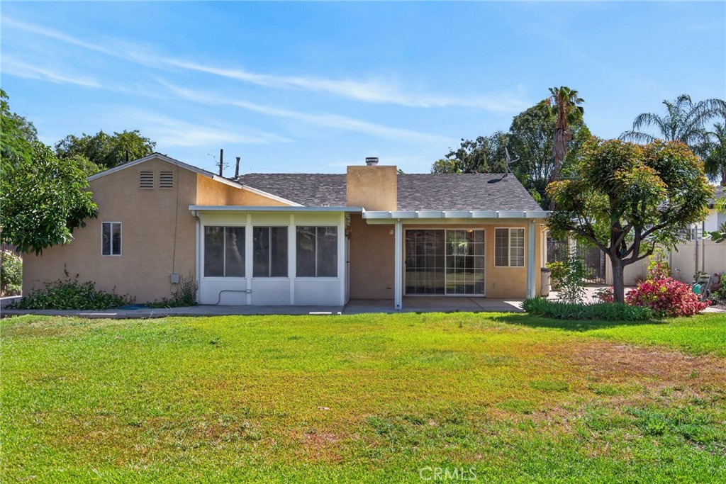 3560 McKinley Street Riverside, CA 92506 - Photo 33 of 45 a view of a yard in front of a house