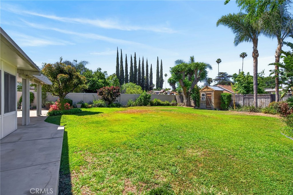 3560 McKinley Street Riverside, CA 92506 - Photo 39 of 45 a view of a house with backyard and garden