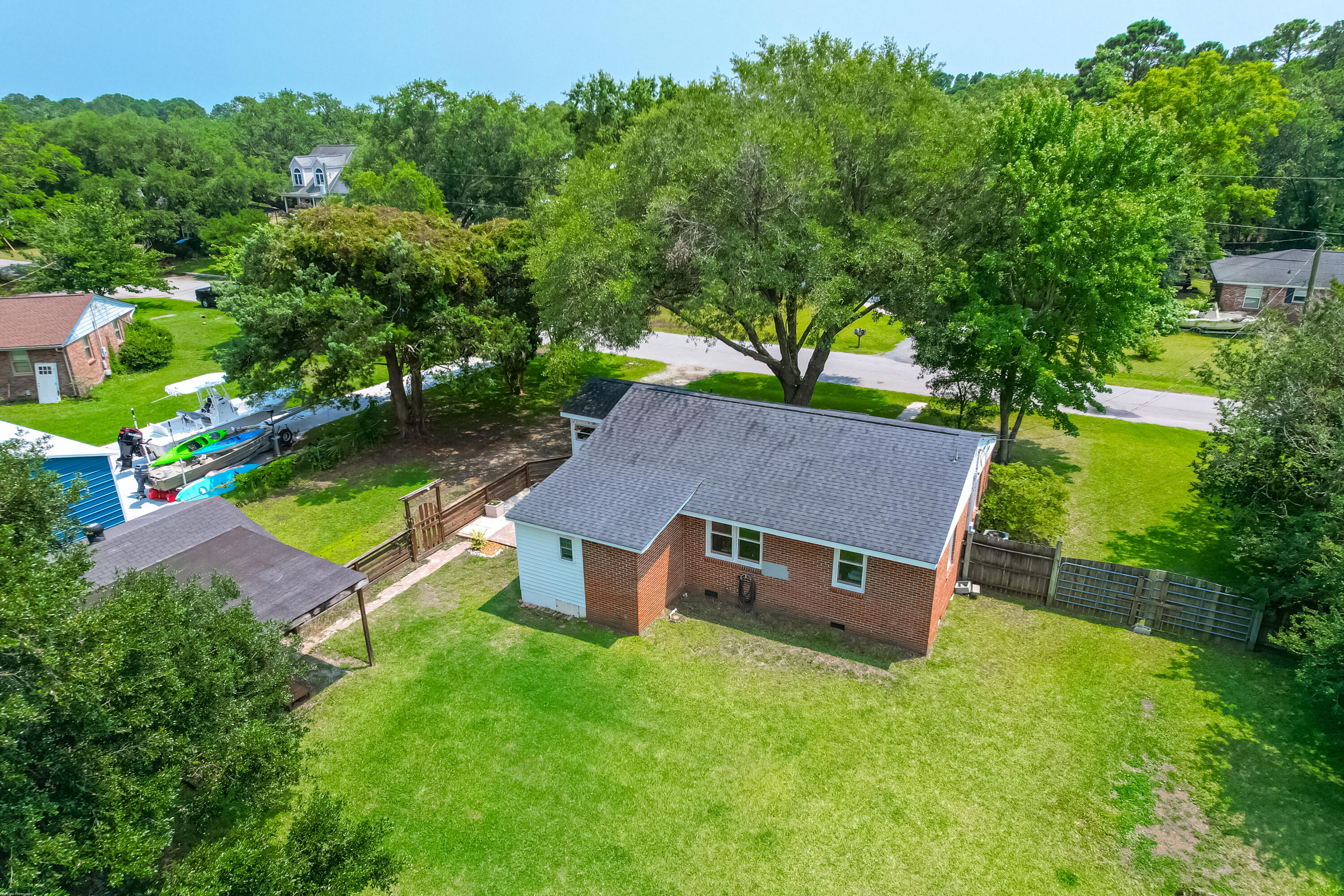 728 Windward Road James Island, SC 29412 - Photo 37 of 44 728 Windward -Tidalcreekphoto- (11)