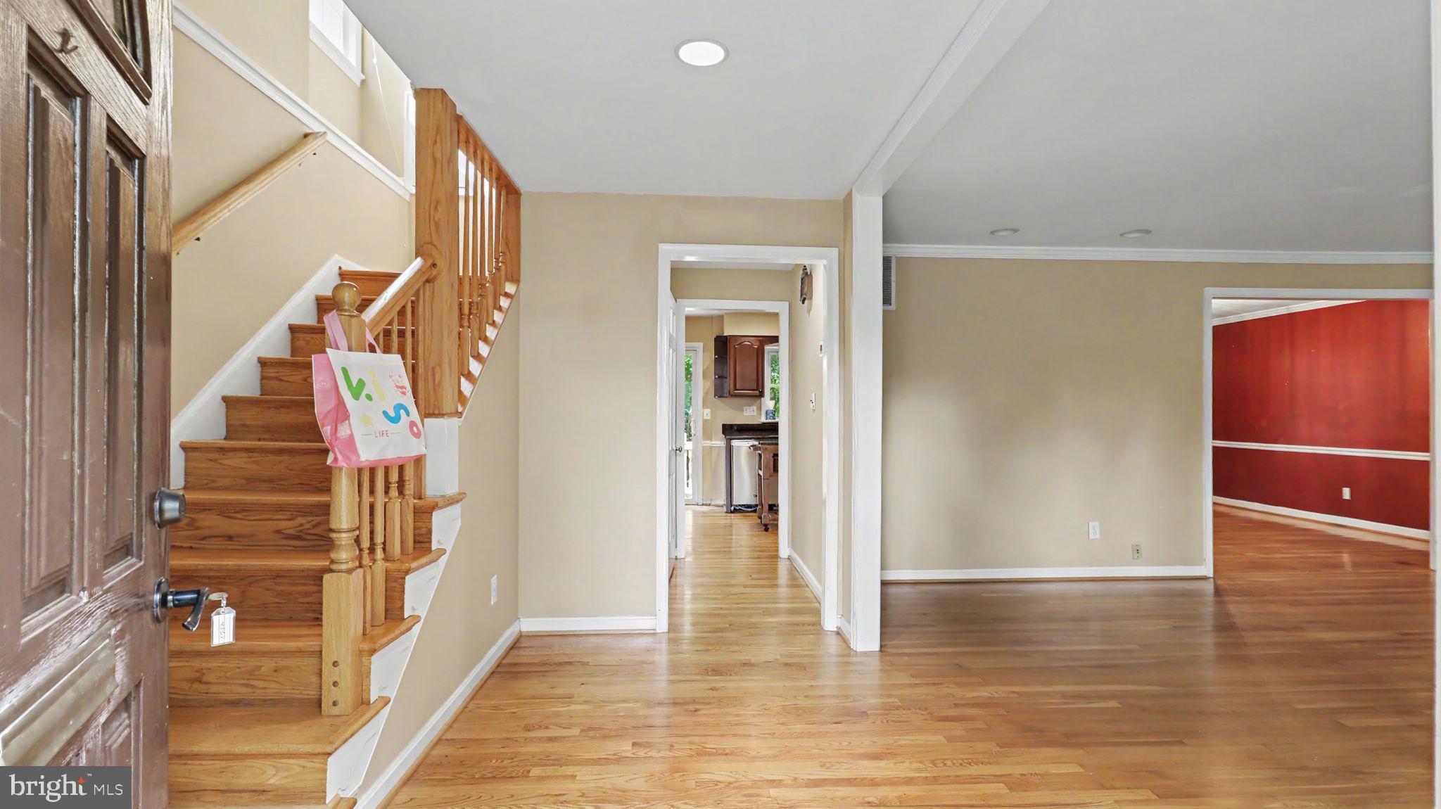 6770 Baron Road McLean, VA 22101 - Photo 77 of 81 Inviting entryway with warm tones.