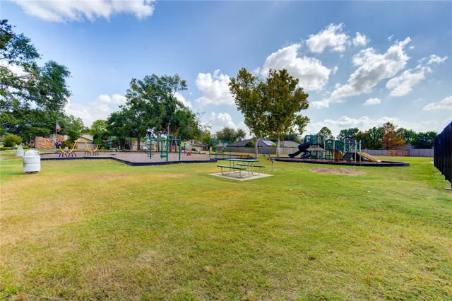 $299,900 | 19507 Flintside Drive, Katy, TX 77449