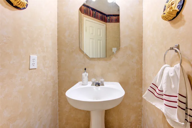 $299,900 | 19507 Flintside Drive, Katy, TX 77449