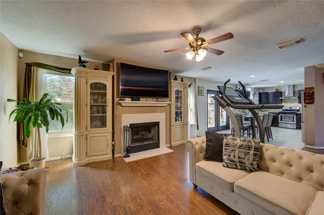 $299,900 | 19507 Flintside Drive, Katy, TX 77449