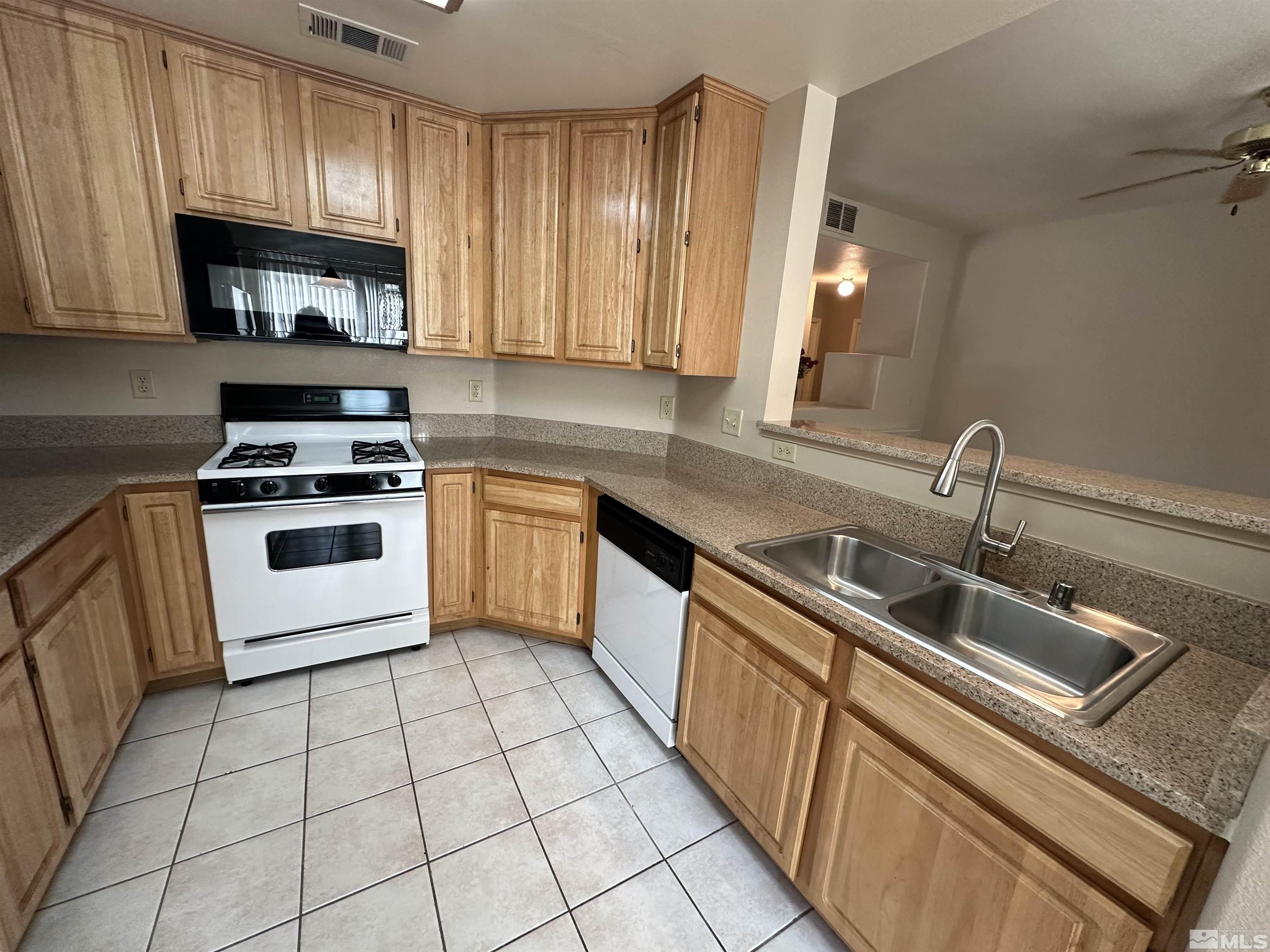 900 South Meadows Parkway, Unit 714 Reno, NV 89521 - Photo 18 of 40 Photo 18