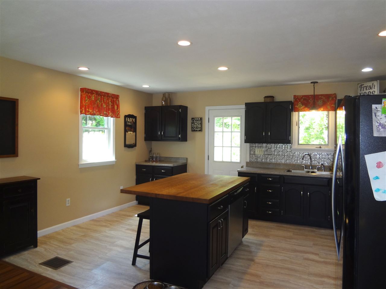 86 Woodman Road Sanbornton, NH 03269 - Photo 9 of 34
