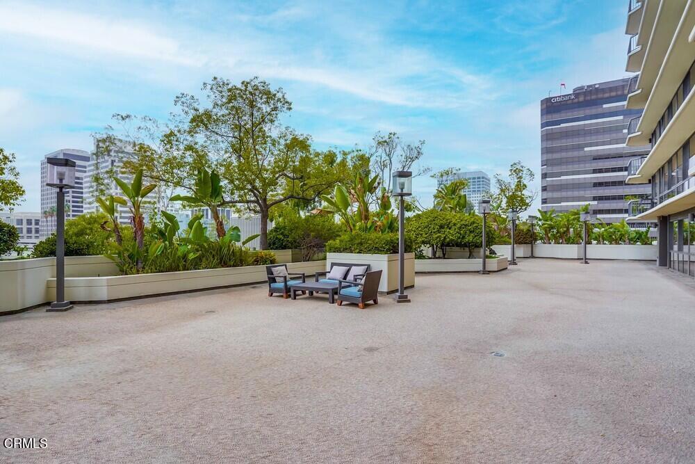 222 Monterey Road, Unit 1103 Glendale, CA 91206 - Photo 59 of 68 222-monterey-rd-080_web