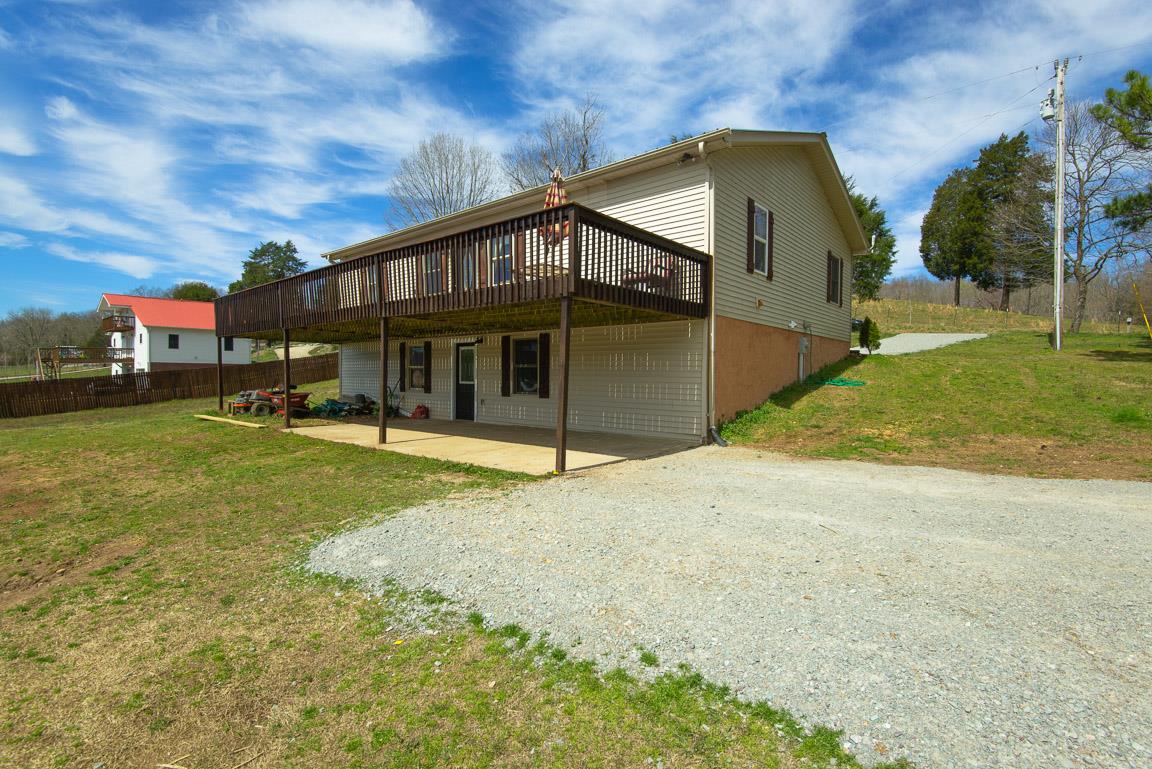 101 Spring Creek Road Waverly, TN 37185 - Photo 7 of 30 Home Has a Full Finished Basement