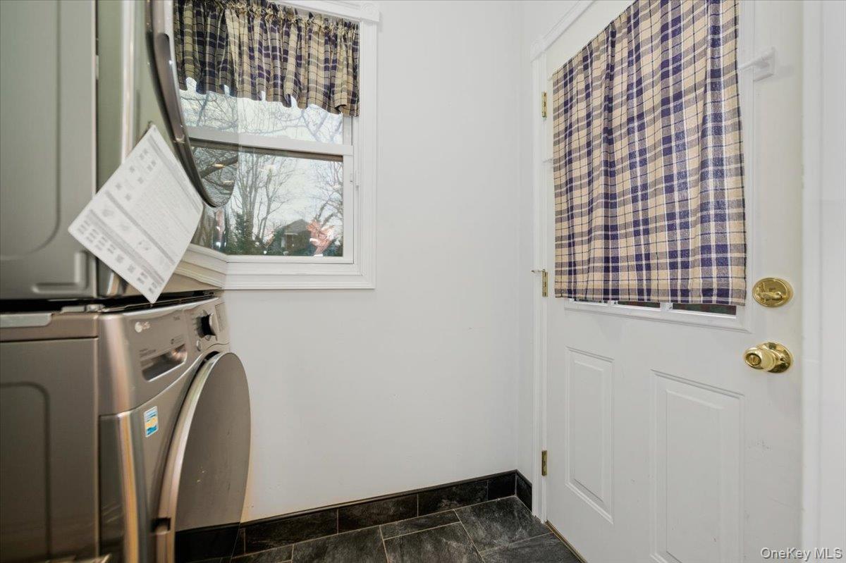 22 Sunset Trail, Unit 22 Bronx, NY 10465 - Photo 13 of 21 a view of walk in closet with window