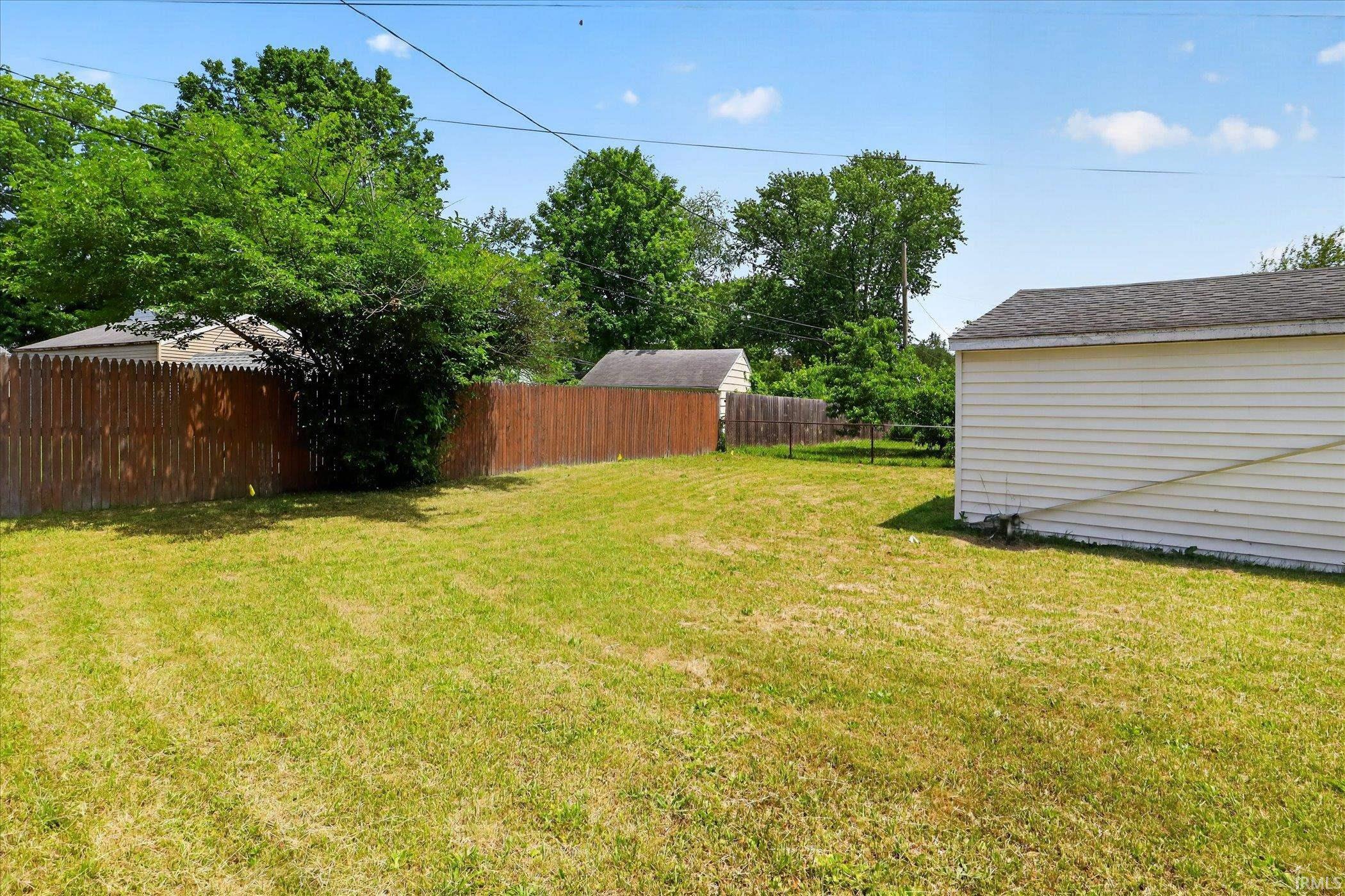 1403 East Ireland Road South Bend, IN 46614 - Photo 23 of 28
