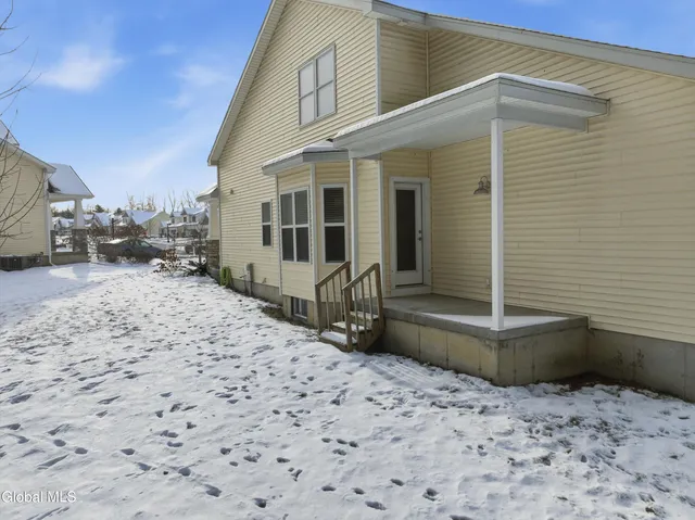 $3,100 | 88 Lancaster Court, Ballston, NY 12019