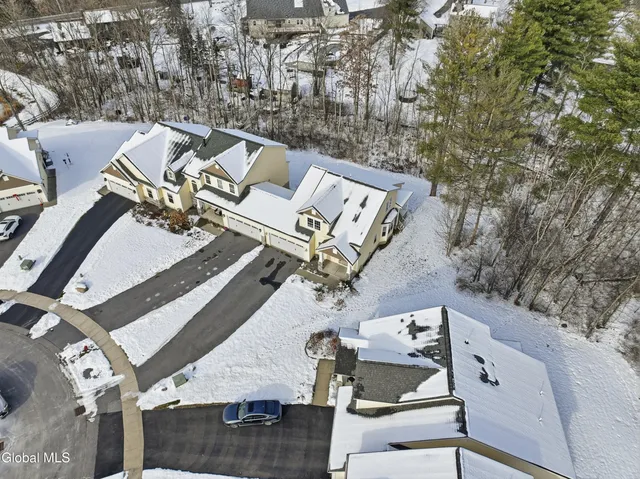 $3,100 | 88 Lancaster Court, Ballston, NY 12019