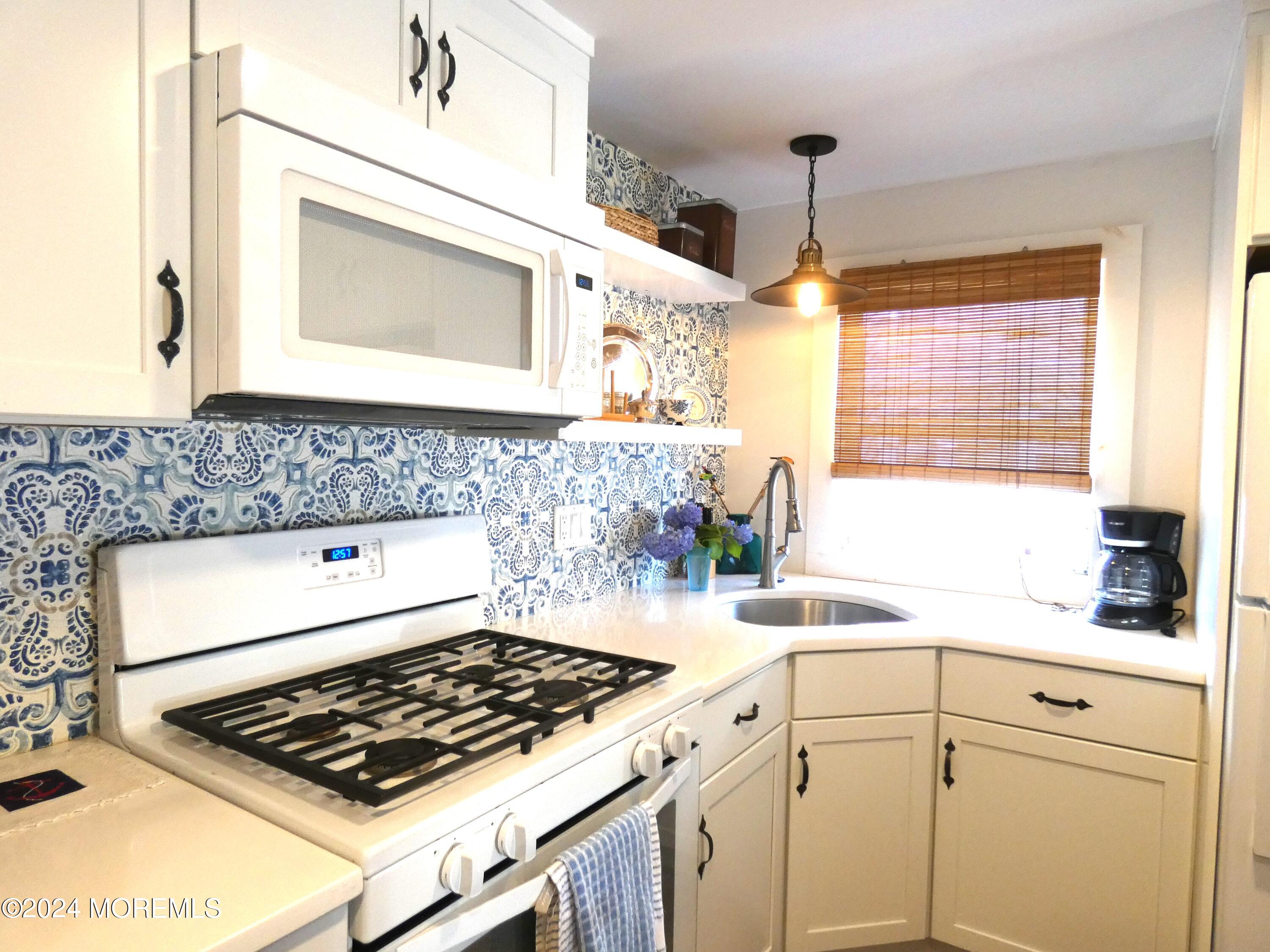 45 Las Vegas Road Lavallette, NJ 08735 - Photo 5 of 30 P1100604