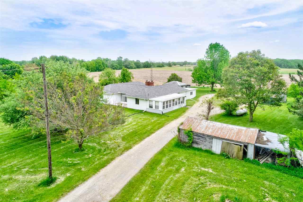9805 Bray Road Millington, MI 48746 - Photo 3 of 38 31382497-2.JPG