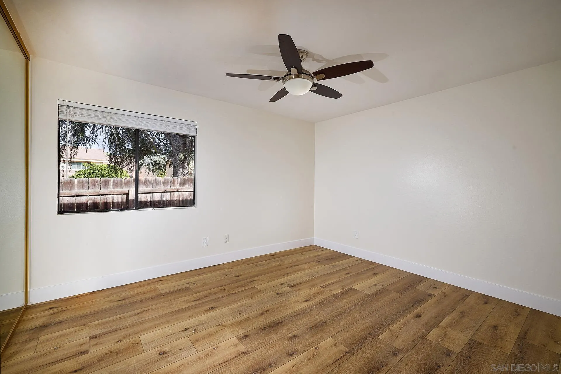 13269 Vinter Way Poway, CA 92064 - Photo 29 of 32 a view of empty room with wooden floor