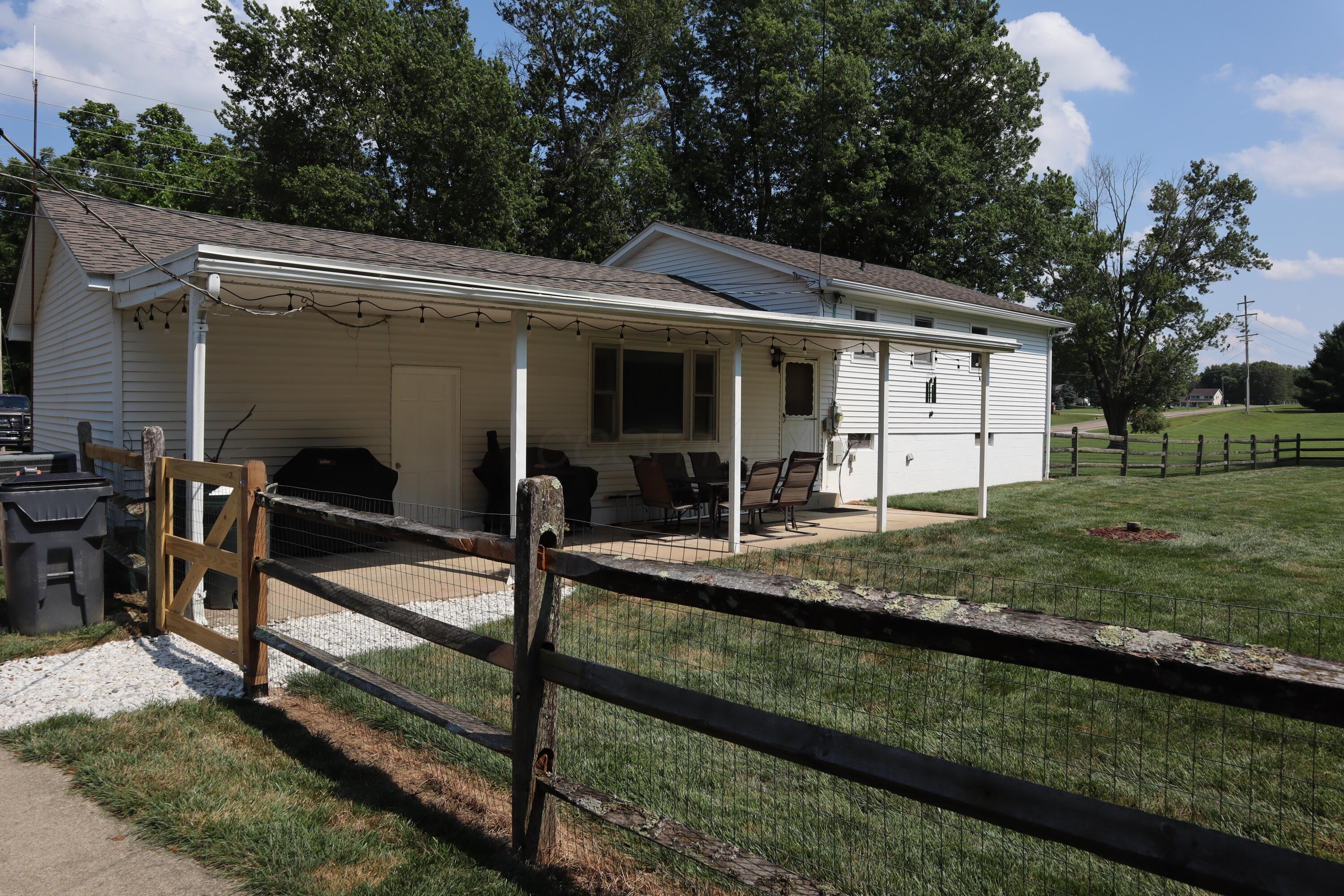 4224 Tschopp Road Northeast Lancaster, OH 43130 - Photo 2 of 27 IMG_0713