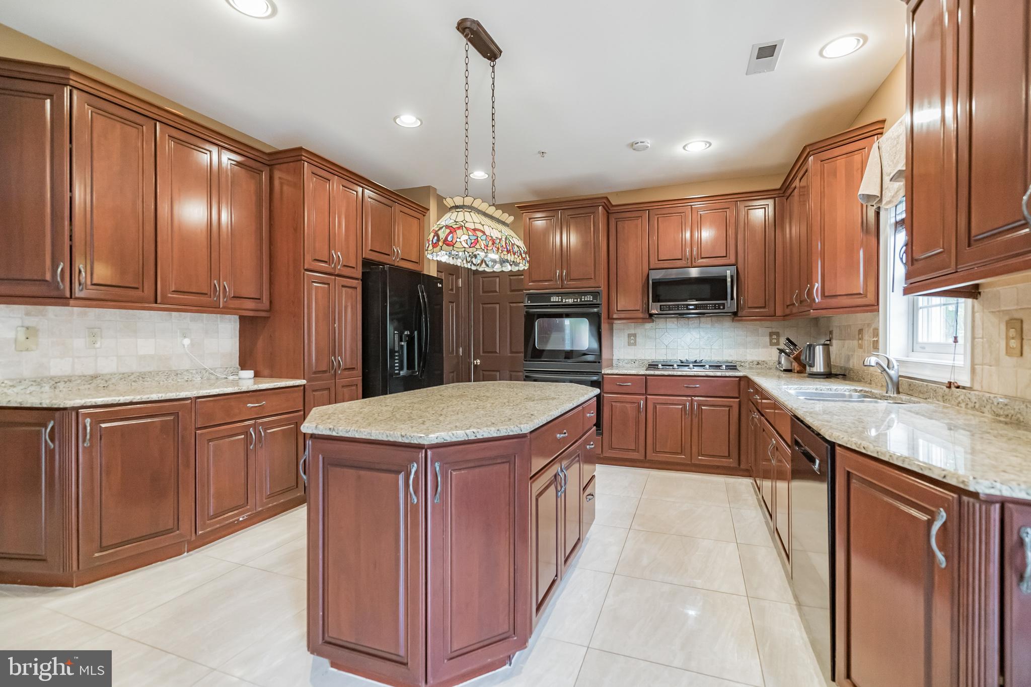2520 Lockleigh Road Jamison, PA 18929 - Photo 17 of 51 Gallery Image 17