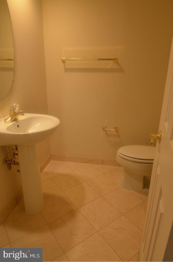 8173 Boss Street Vienna, VA 22182 - Photo 19 of 59 Half bathroom main level