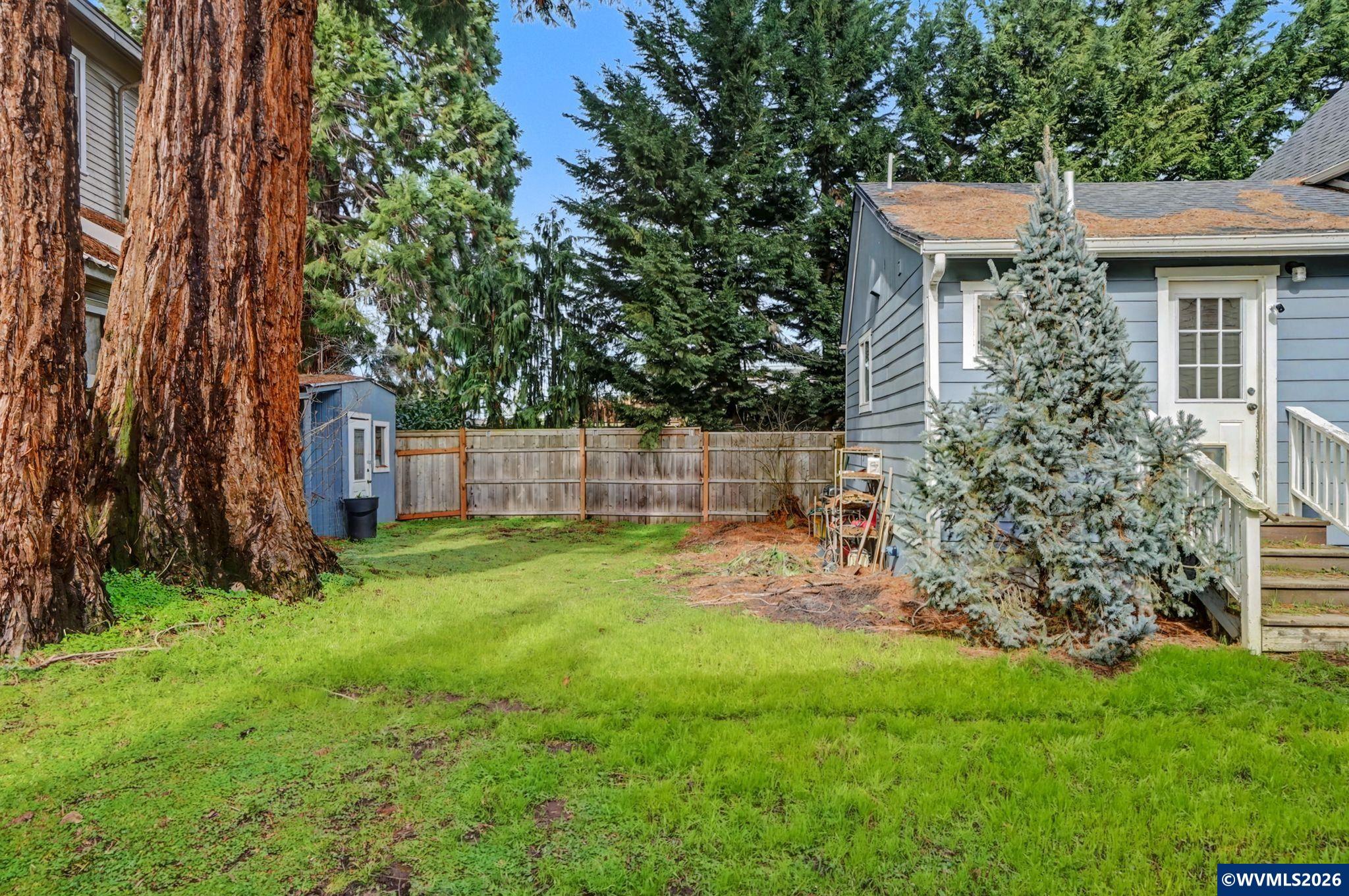 213 Mill Street Silverton, OR 97381 - Photo 27 of 30