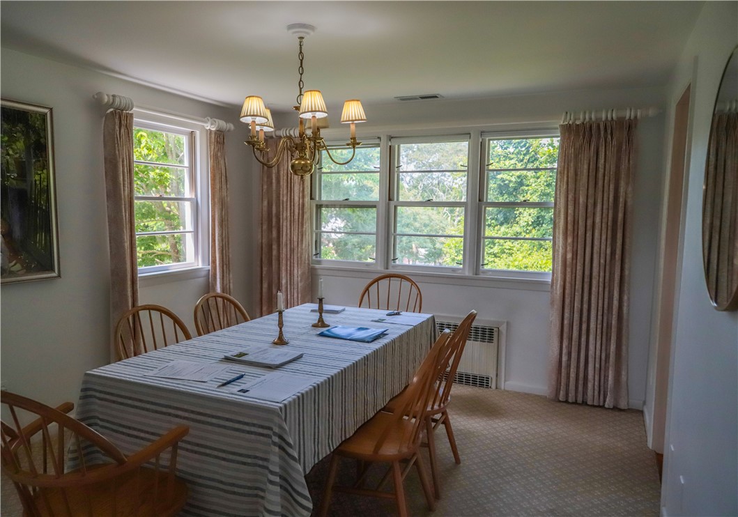 9 West Ridge Road Westerly, RI 02891 - Photo 6 of 32 Gallery Image 6