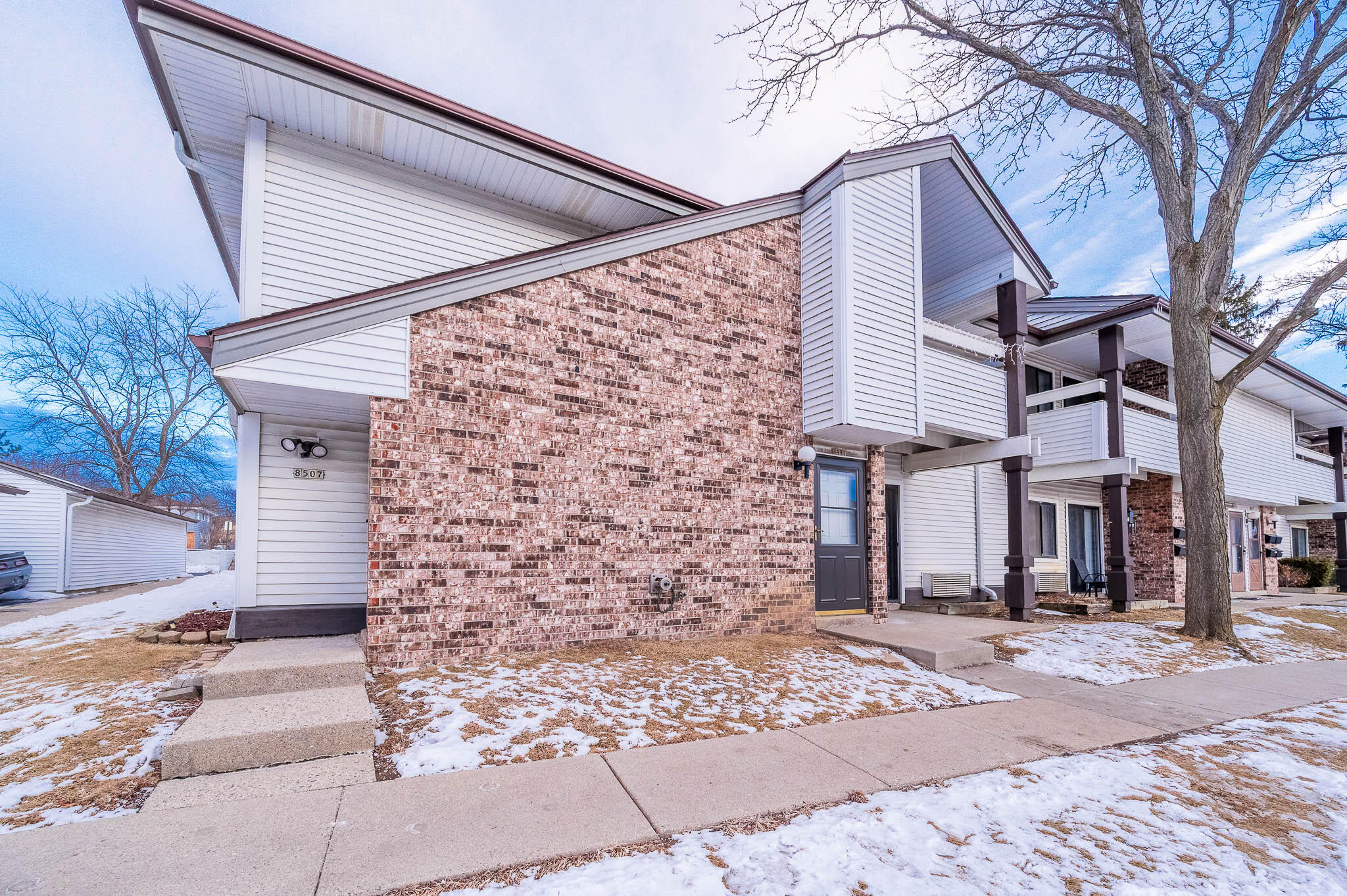 8491 North 107th Street, Unit 4 Milwaukee, WI 53224 - Photo 2 of 8 107th - 064