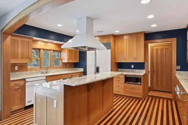 $4,800 | 5207 Doncaster Way, Edina, MN 55436