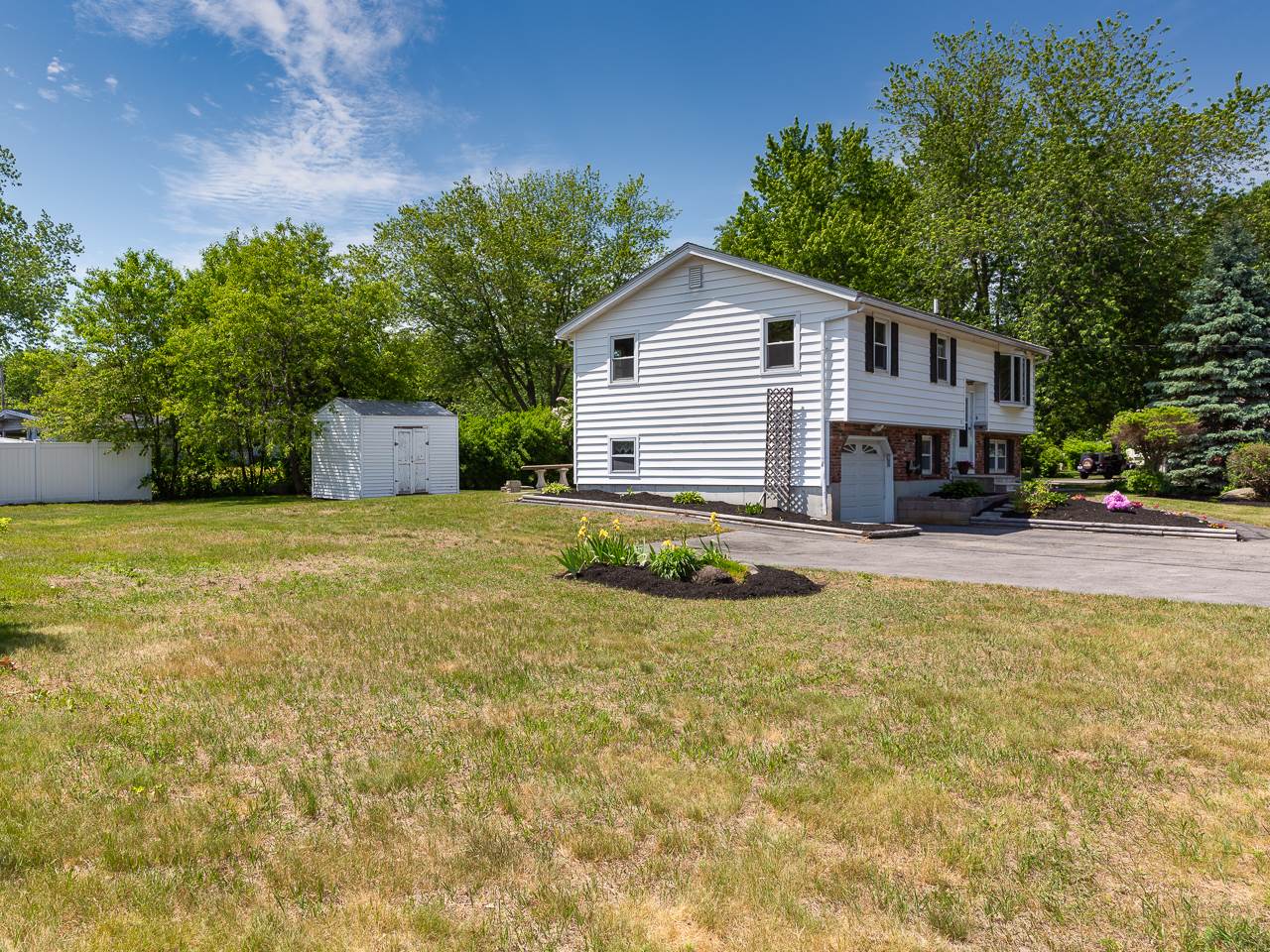 11 Sanborn Road Hampton, NH 03842 - Photo 2 of 40