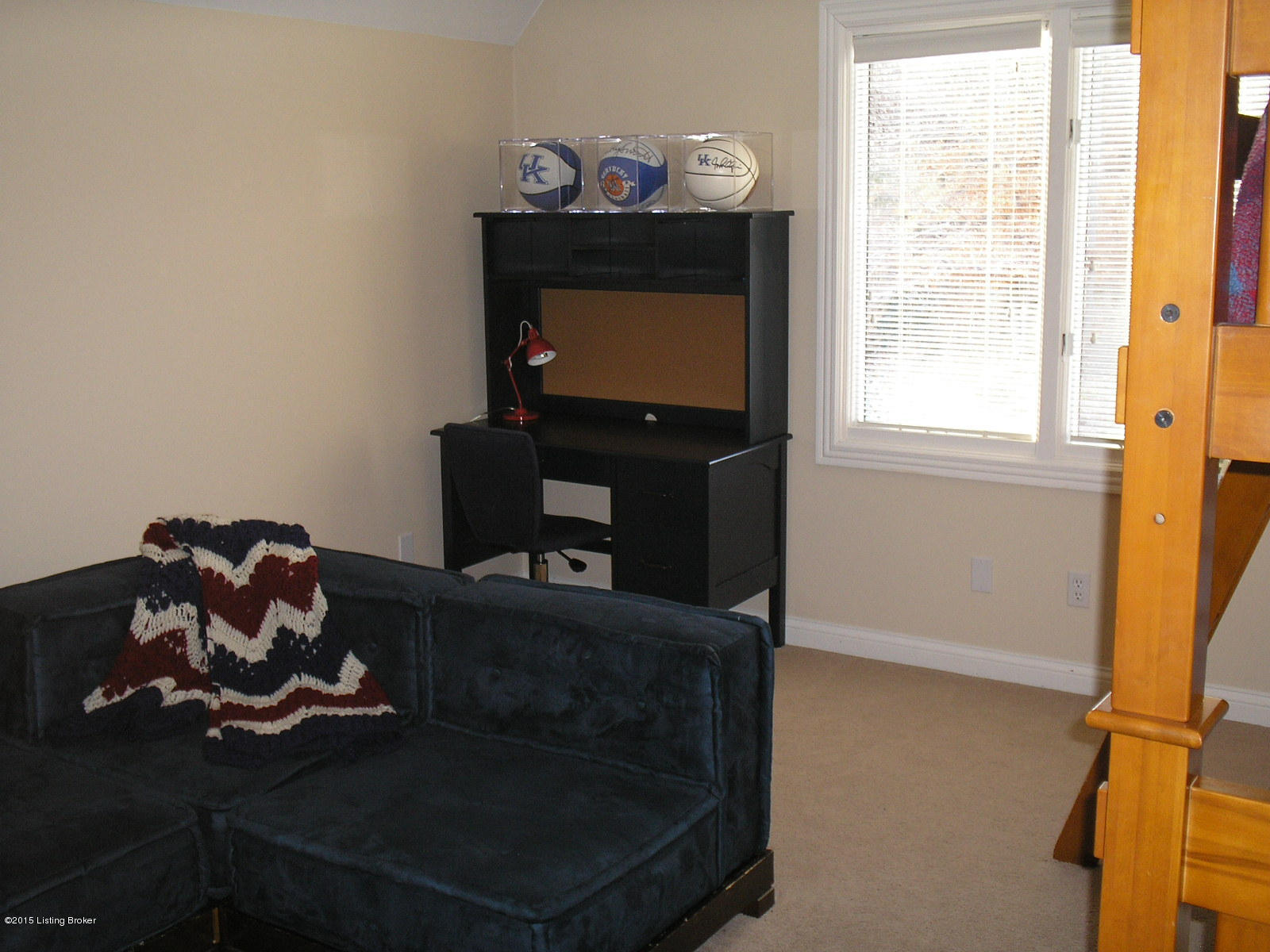 1807 Grand Ridge Road Louisville, KY 40214 - Photo 34 of 51 Bedroom 3 view