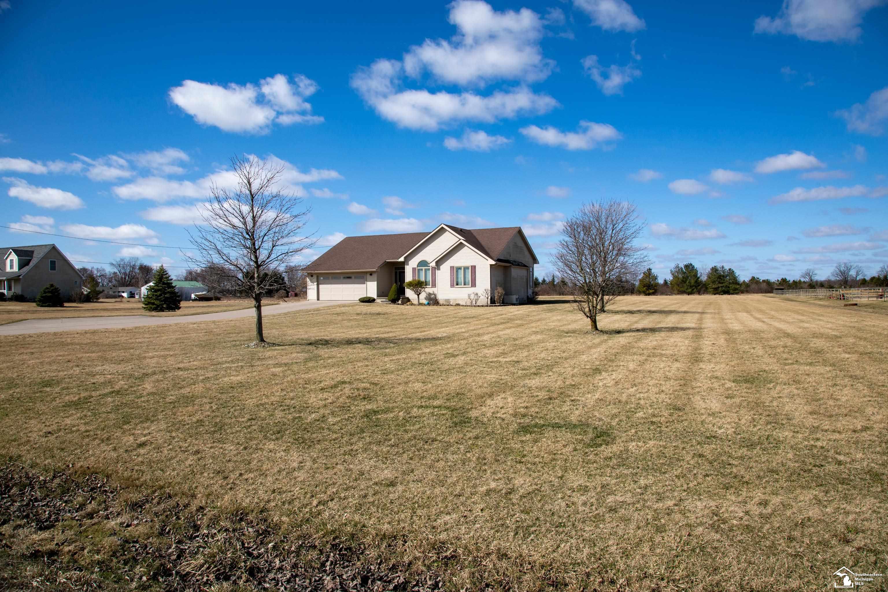 8901 Chinavare Road Newport, MI 48166 - Photo 30 of 44 50170434-fe381175-af39-48a8-98e5-19aac86df6a5.JPG