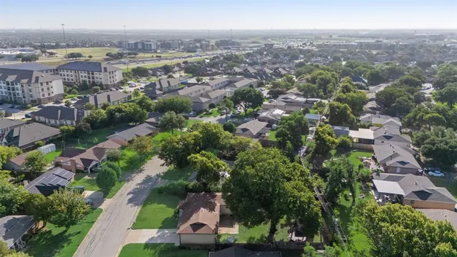 $2,150 | 404 East Alexander Lane, Euless, TX 76040