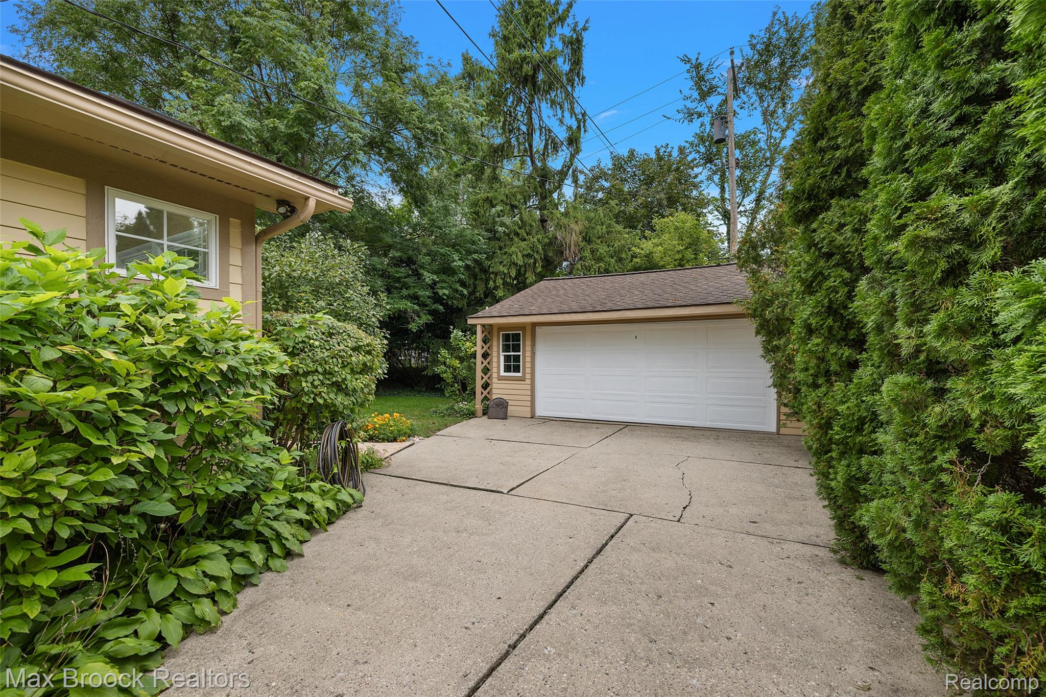 18408 Beverly Road Franklin, MI 48025 - Photo 27 of 34 18408 Beverly -13.jpg