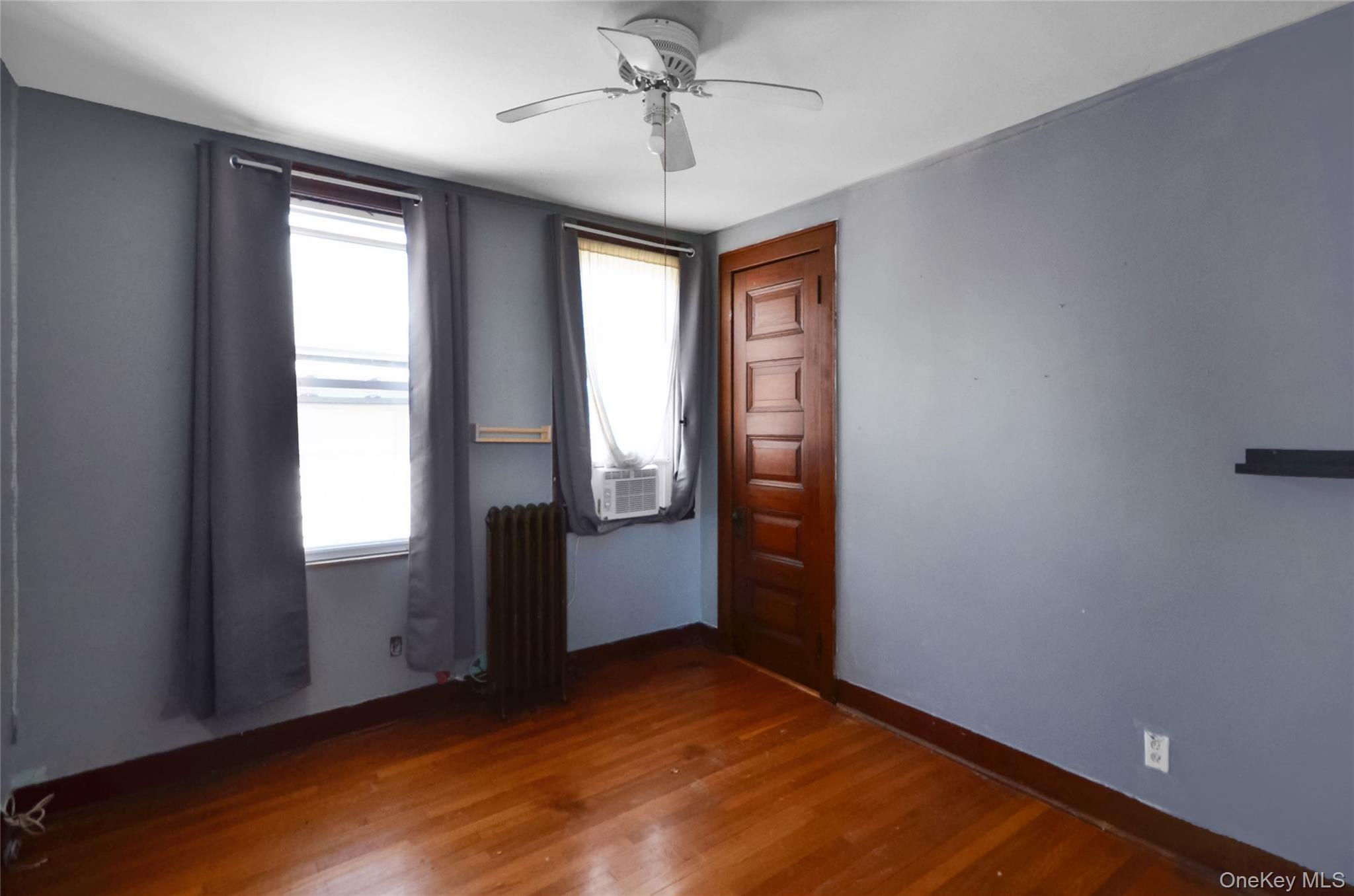 103 Rochelle Street Bronx, NY 10464 - Photo 9 of 13
