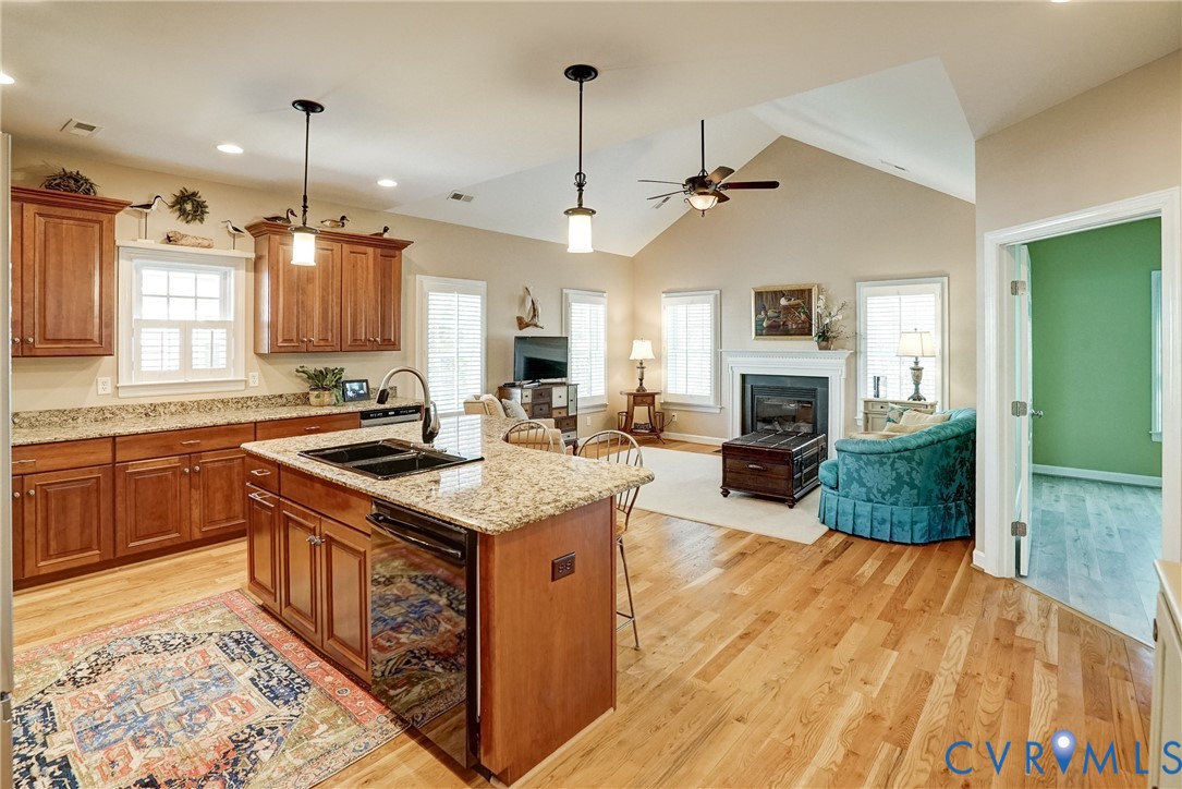 7323 Cornus Avenue Chesterfield, VA 23832 - Photo 4 of 30
