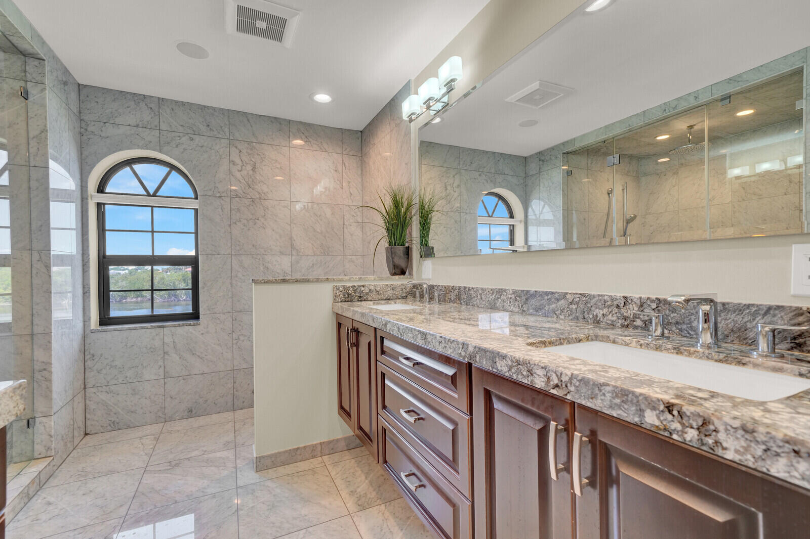 4501 North Ocean Boulevard, Unit TH04 Boca Raton, FL 33431 - Photo 67 of 86 MASTER BATH