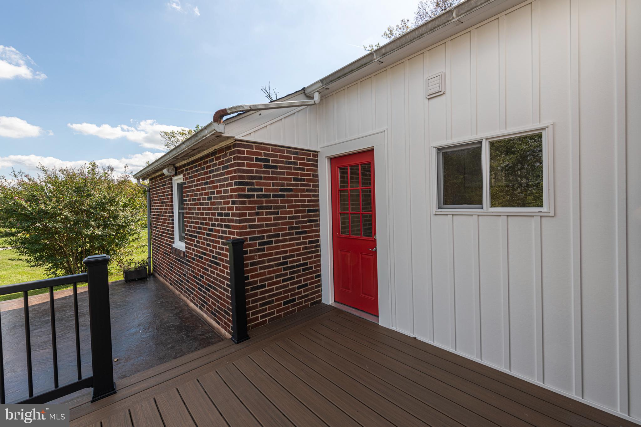 51 Keen Road Spring City, PA 19475 - Photo 8 of 32 a view of wooden deck