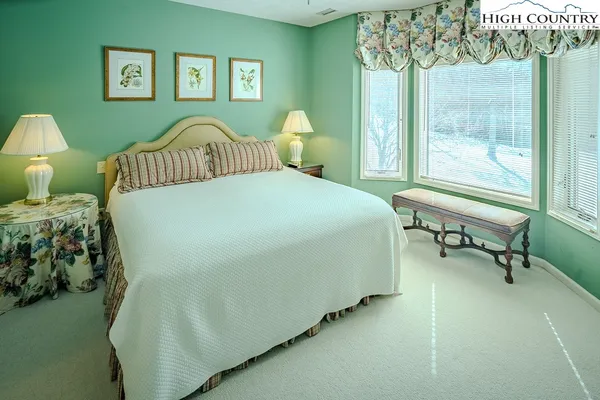 $139,900 | 185 Waterside Drive, Unit 20 SHARE OF WALNUT 5, Blowing Rock, NC 28605