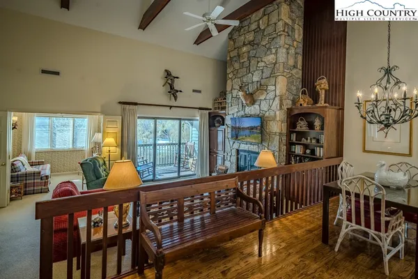 $139,900 | 185 Waterside Drive, Unit 20 SHARE OF WALNUT 5, Blowing Rock, NC 28605