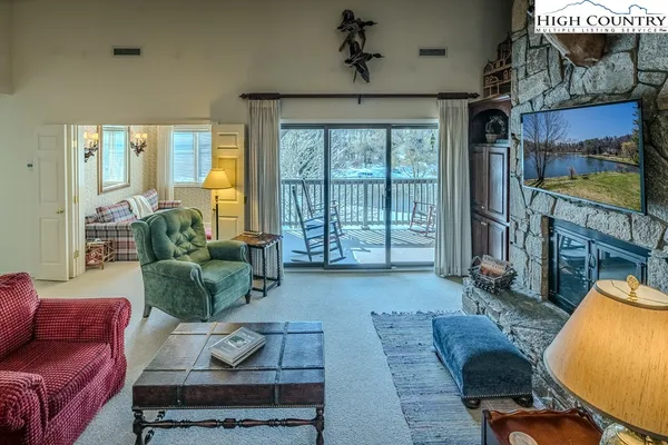 $139,900 | 185 Waterside Drive, Unit 20 SHARE OF WALNUT 5, Blowing Rock, NC 28605