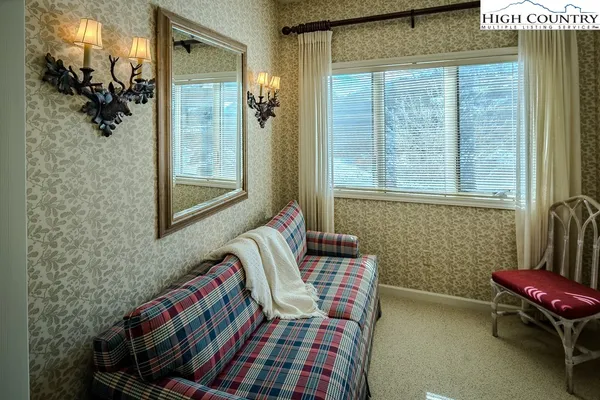 $139,900 | 185 Waterside Drive, Unit 20 SHARE OF WALNUT 5, Blowing Rock, NC 28605