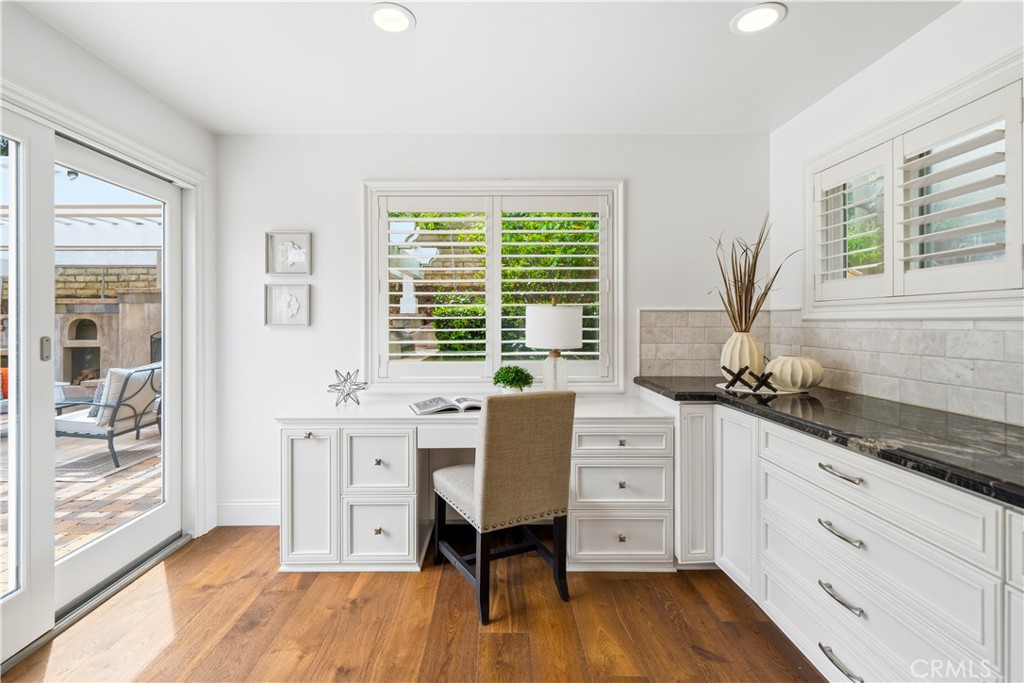 6286 Sierra Siena Road Irvine, CA 92603 - Photo 5 of 47