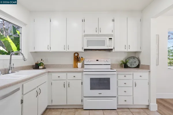 $699,000 | 4852 Starflower Drive, Martinez, CA 94553
