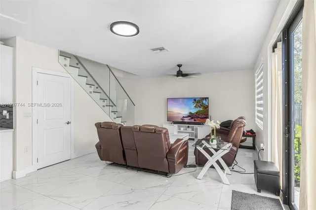 $3,000 | 11851 Southwest 220th Street, Miami, FL 33170